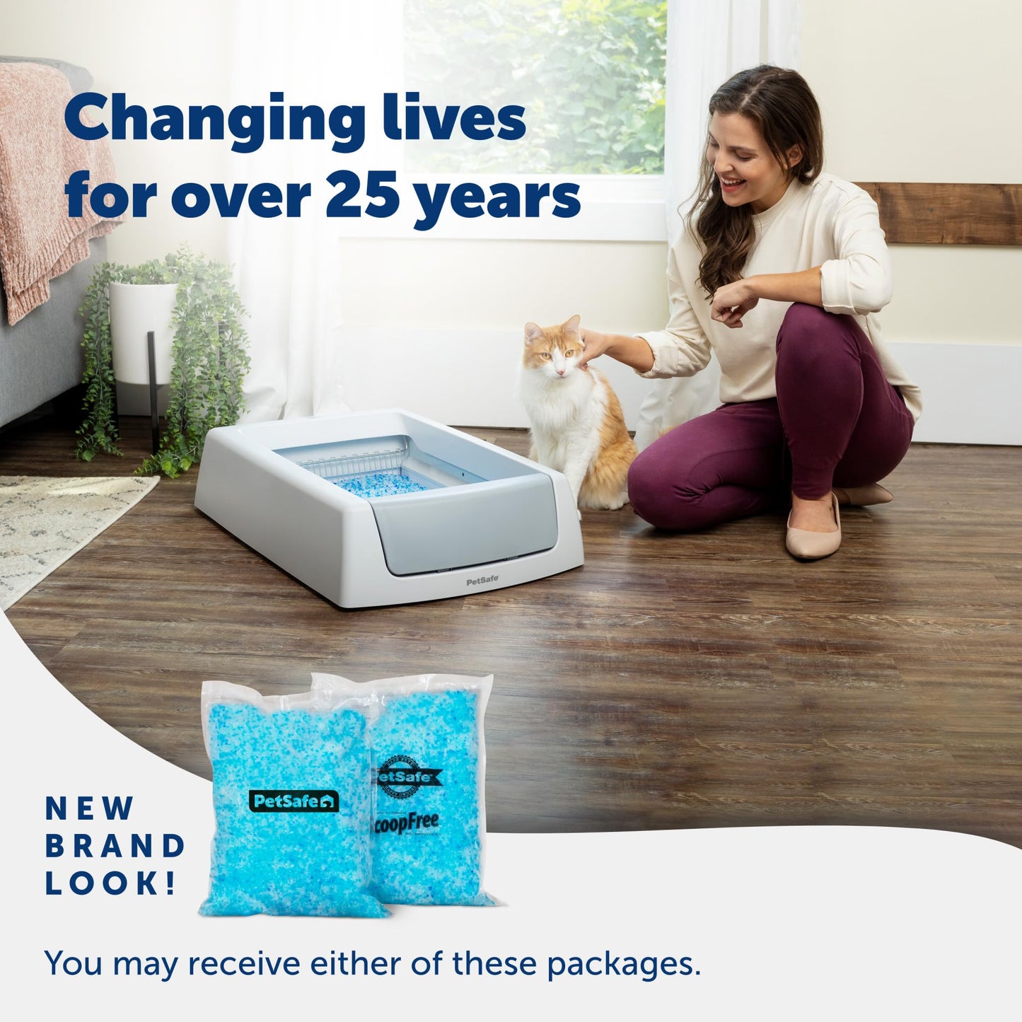 PetSafe ScoopFree Crystal Cat Litter Refill – Fresh Scent (2-Pack) with two blue crystal bags beside the litter box.